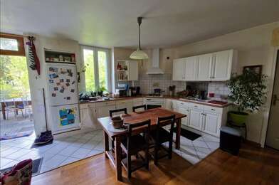 Immeuble  213000 €