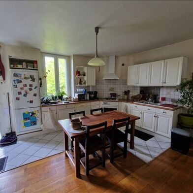 Immeuble  213000 €