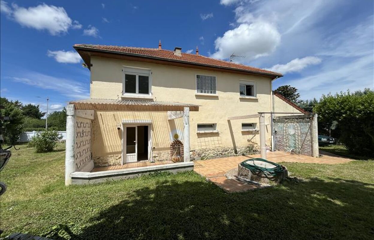 maison 4 pièces 90 m2 à vendre à Domérat (03410)