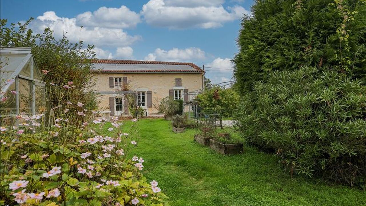 maison 5 pièces 234 m2 à vendre à Saint-Sulpice-de-Cognac (16370)