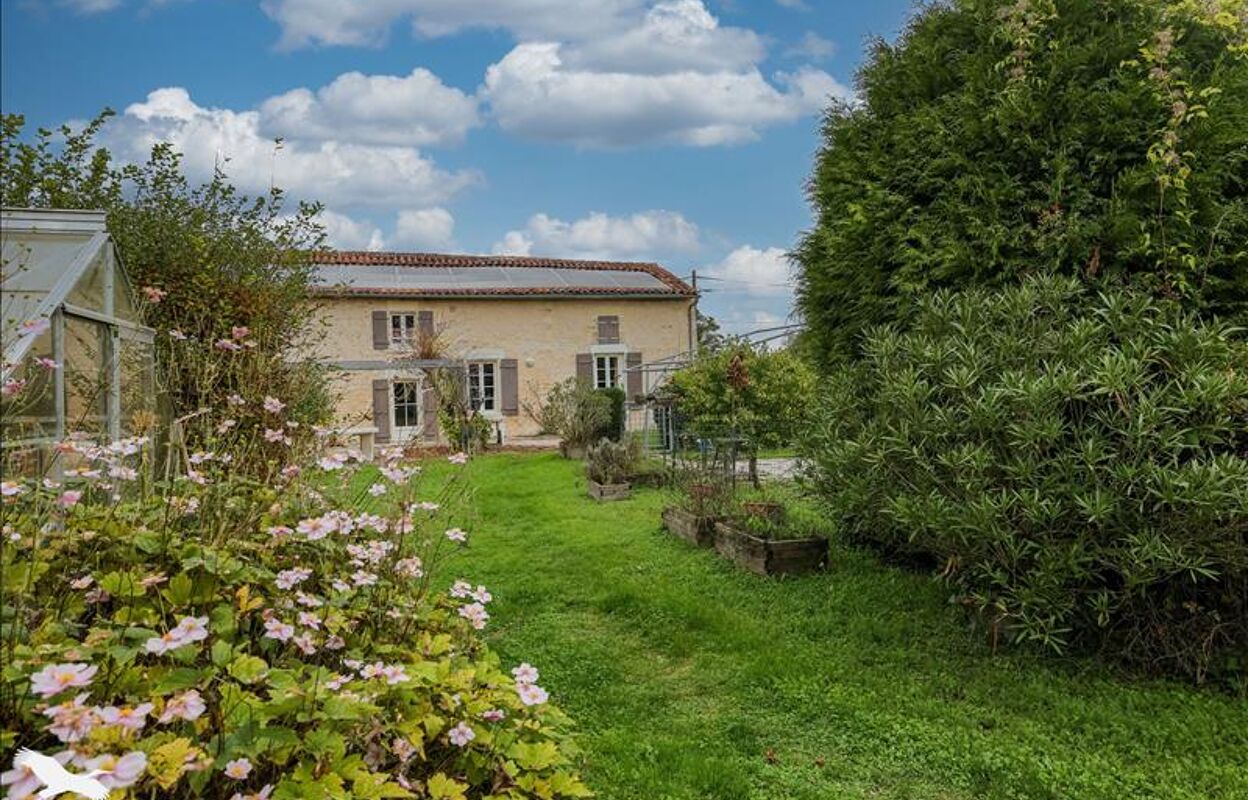 maison 5 pièces 234 m2 à vendre à Saint-Sulpice-de-Cognac (16370)