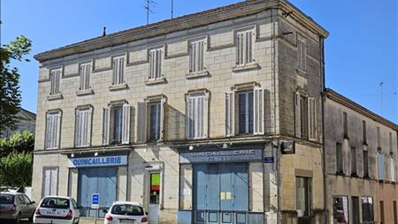 immeuble  pièces  m2 à vendre à Mirambeau (17150)