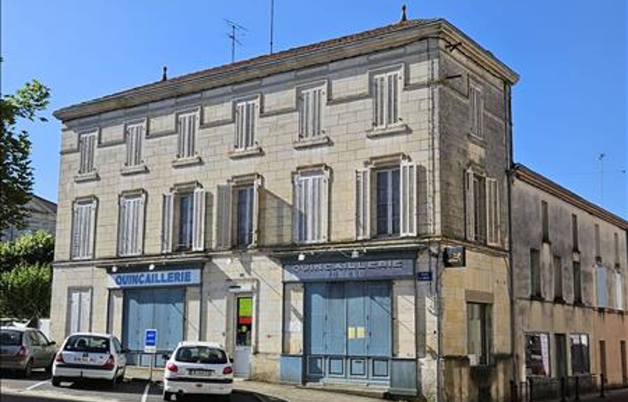 immeuble  pièces  m2 à vendre à Mirambeau (17150)