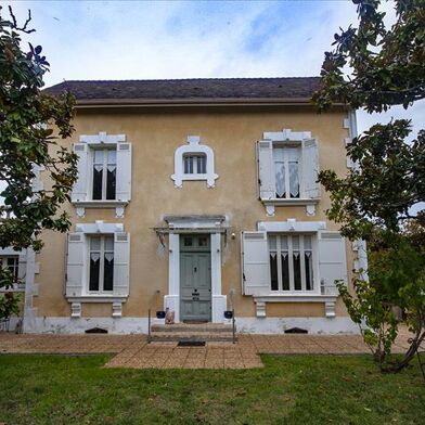 Maison 7 pièces 275600 €