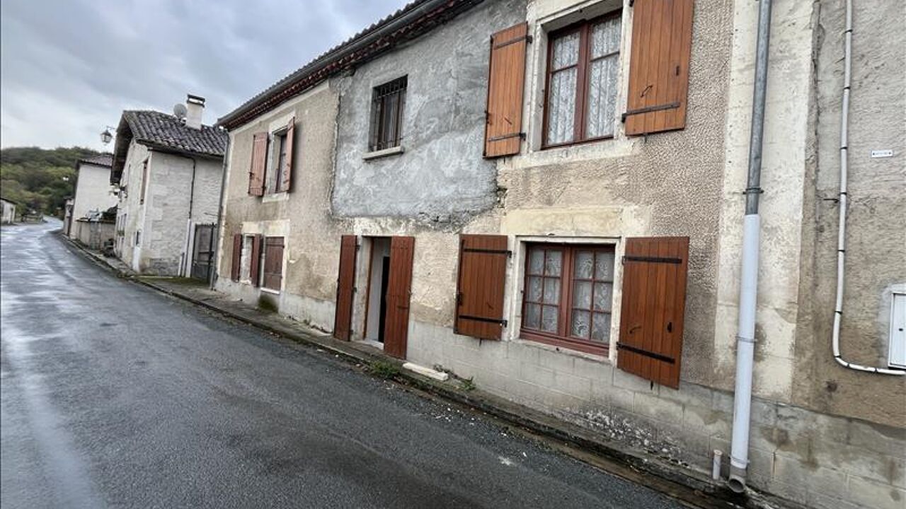 maison 6 pièces 177 m2 à vendre à Champagne-Et-Fontaine (24320)