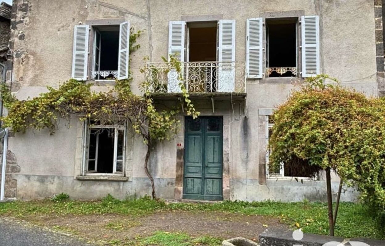 maison 6 pièces 303 m2 à vendre à Marmanhac (15250)