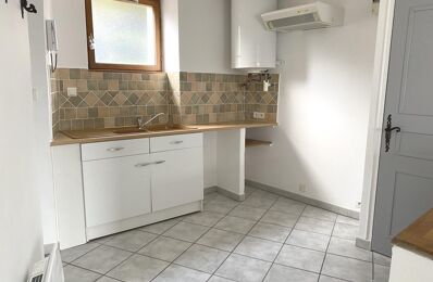 location appartement 320 € CC /mois à proximité de Largentière (07110)