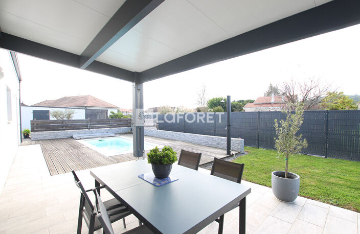 Maison contemporaine plain pied Proche ORTHEZ 6 pièce(s) 153m² — photo 4