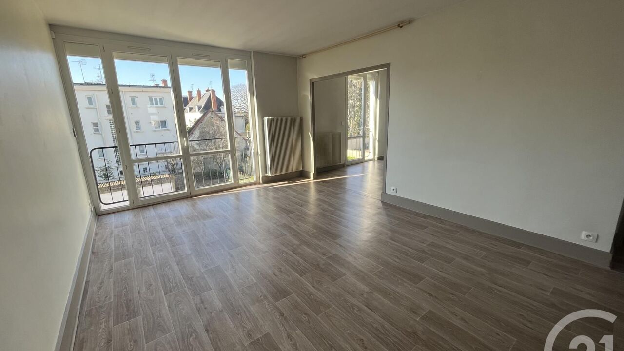 appartement 5 pièces 92 m2 à louer à Châteauroux (36000)