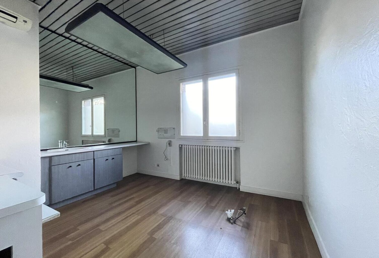 Local professionnel — photo 1