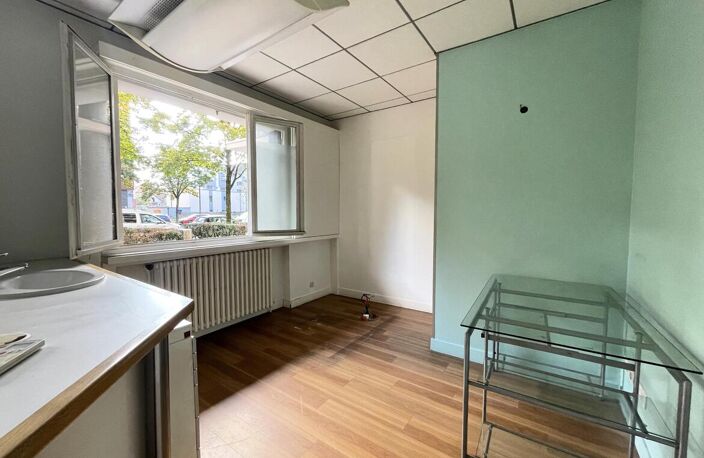 Local professionnel — photo 2