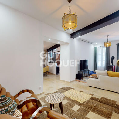 Appartement 13 pièces 299000 €