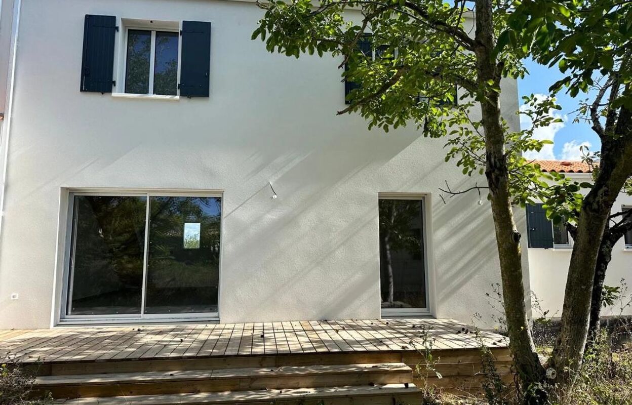 maison 5 pièces 114 m2 à vendre à Lagord (17140)