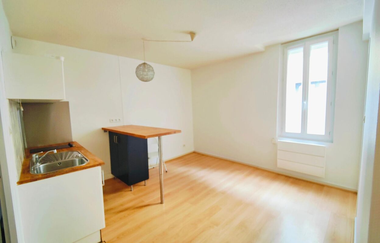 appartement 2 pièces 26 m2 à vendre à Bordeaux (33000)