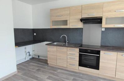 location appartement 425 € CC /mois à proximité de Lhommaizé (86410)