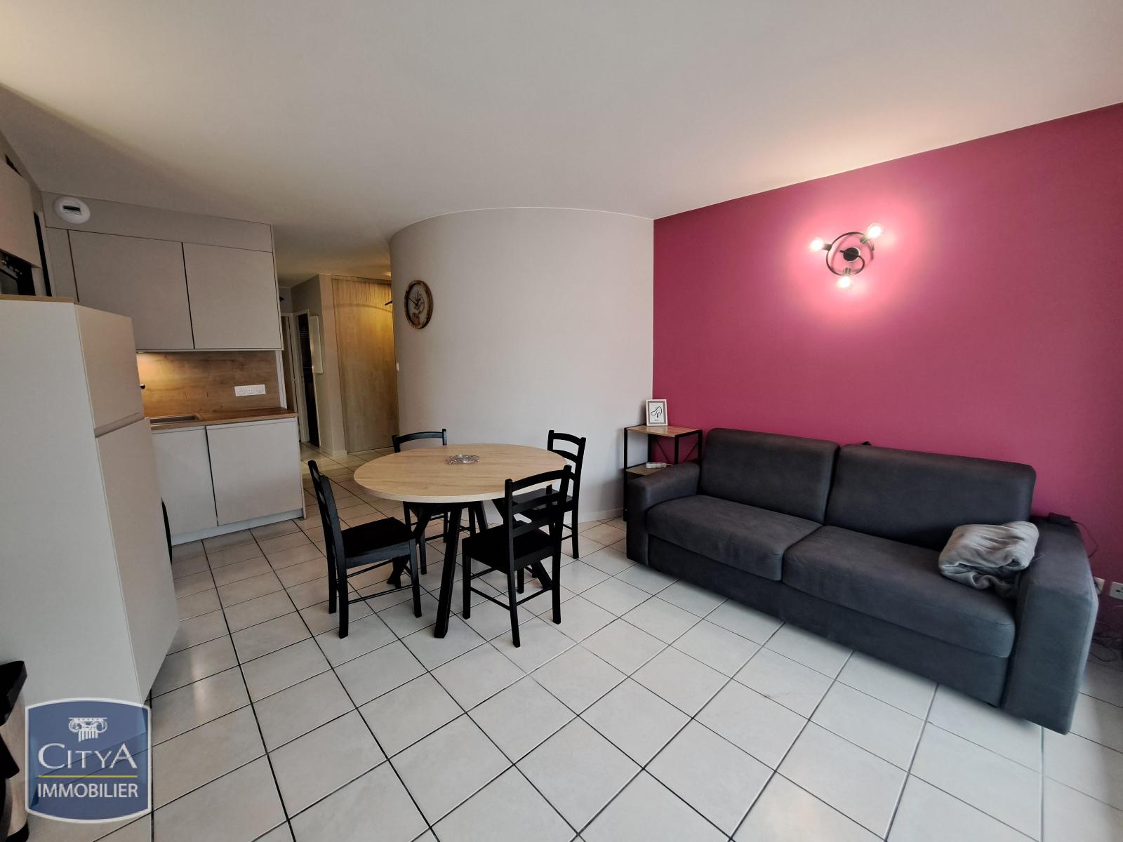 Appartement 3 pièces  à louer Royan 17200