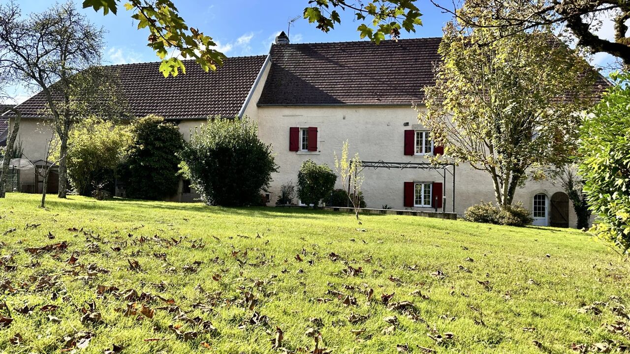 maison 7 pièces 220 m2 à vendre à Mirebeau-sur-Bèze (21310)