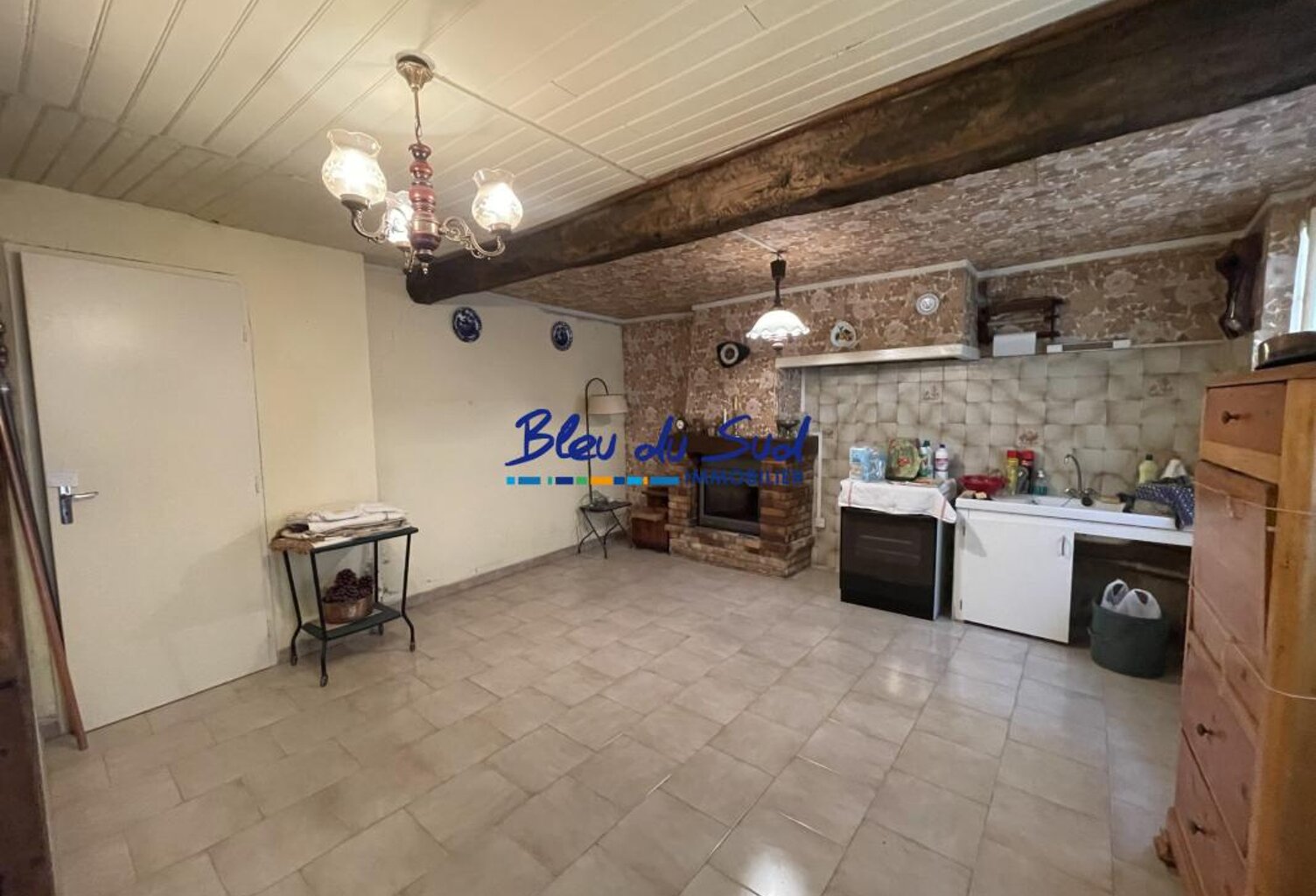 MAISON DE VILLAGE AVEC BEAUCOUP DE POTENTIEL — photo 1