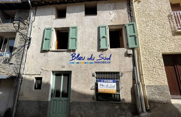 MAISON DE VILLAGE AVEC BEAUCOUP DE POTENTIEL — photo 2