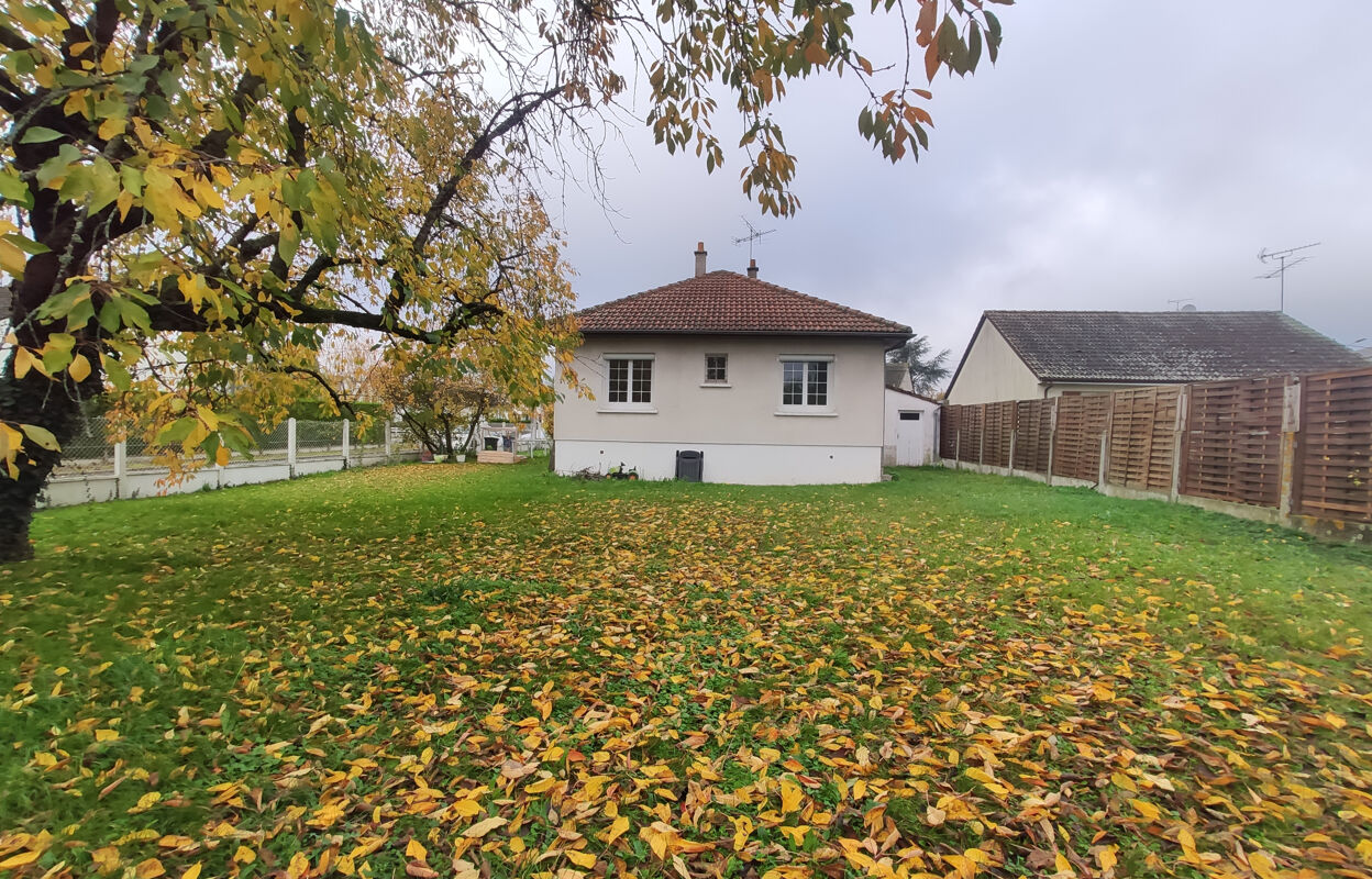 maison 4 pièces 105 m2 à louer à Meung-sur-Loire (45130)