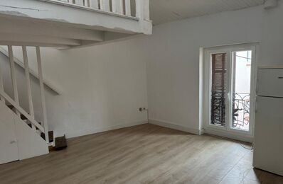 location appartement 560 € CC /mois à proximité de Fréjus (83600)