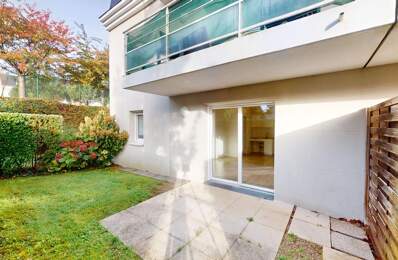 Appartement À Vendre — photo du bien