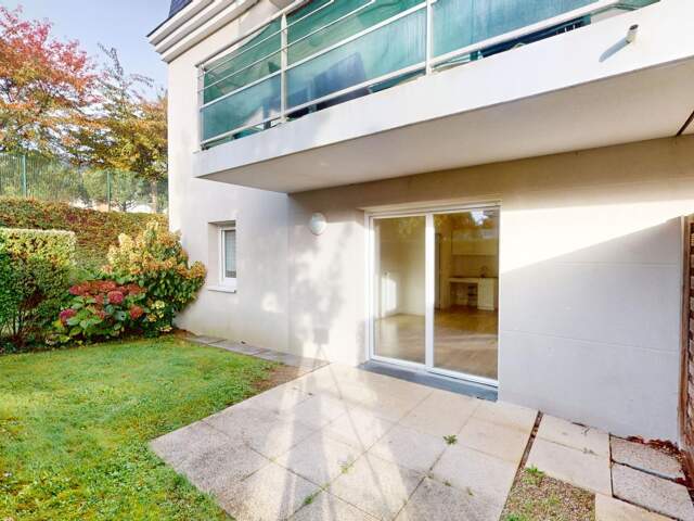 Appartement À Vendre — photo du bien