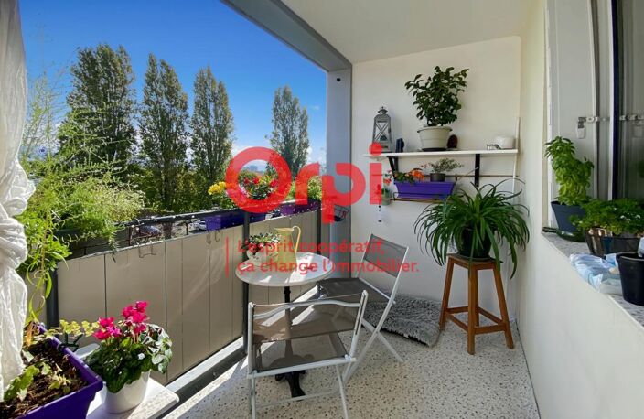 Appartement F4 SAINT GRATIEN — photo 2