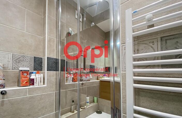 Appartement F4 SAINT GRATIEN — photo 5