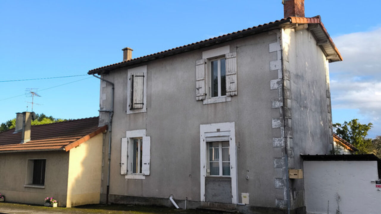 maison 3 pièces 86 m2 à vendre à Chabanais (16150)