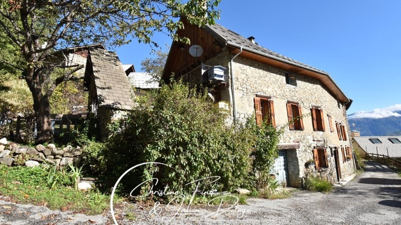 maison 11 pièces 286 m2 à vendre à Crots (05200)