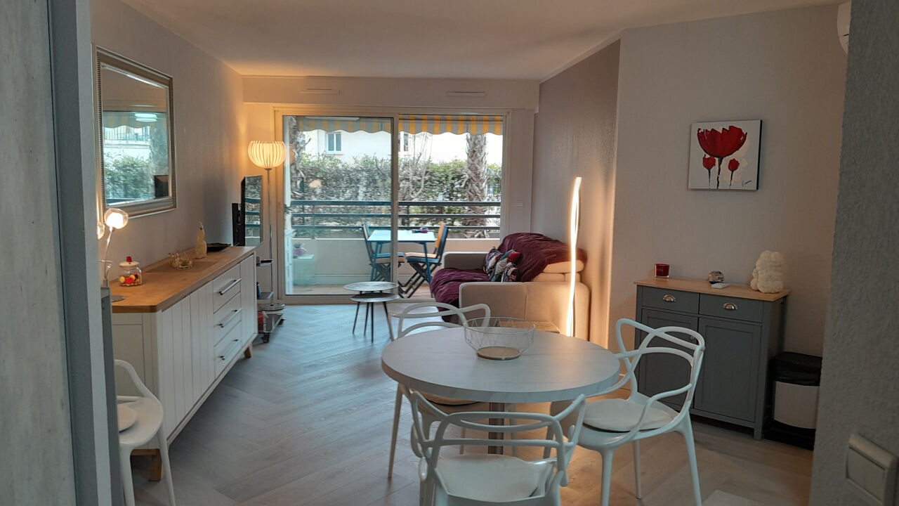 appartement 2 pièces 46 m2 à vendre à Saint-Raphaël (83530)