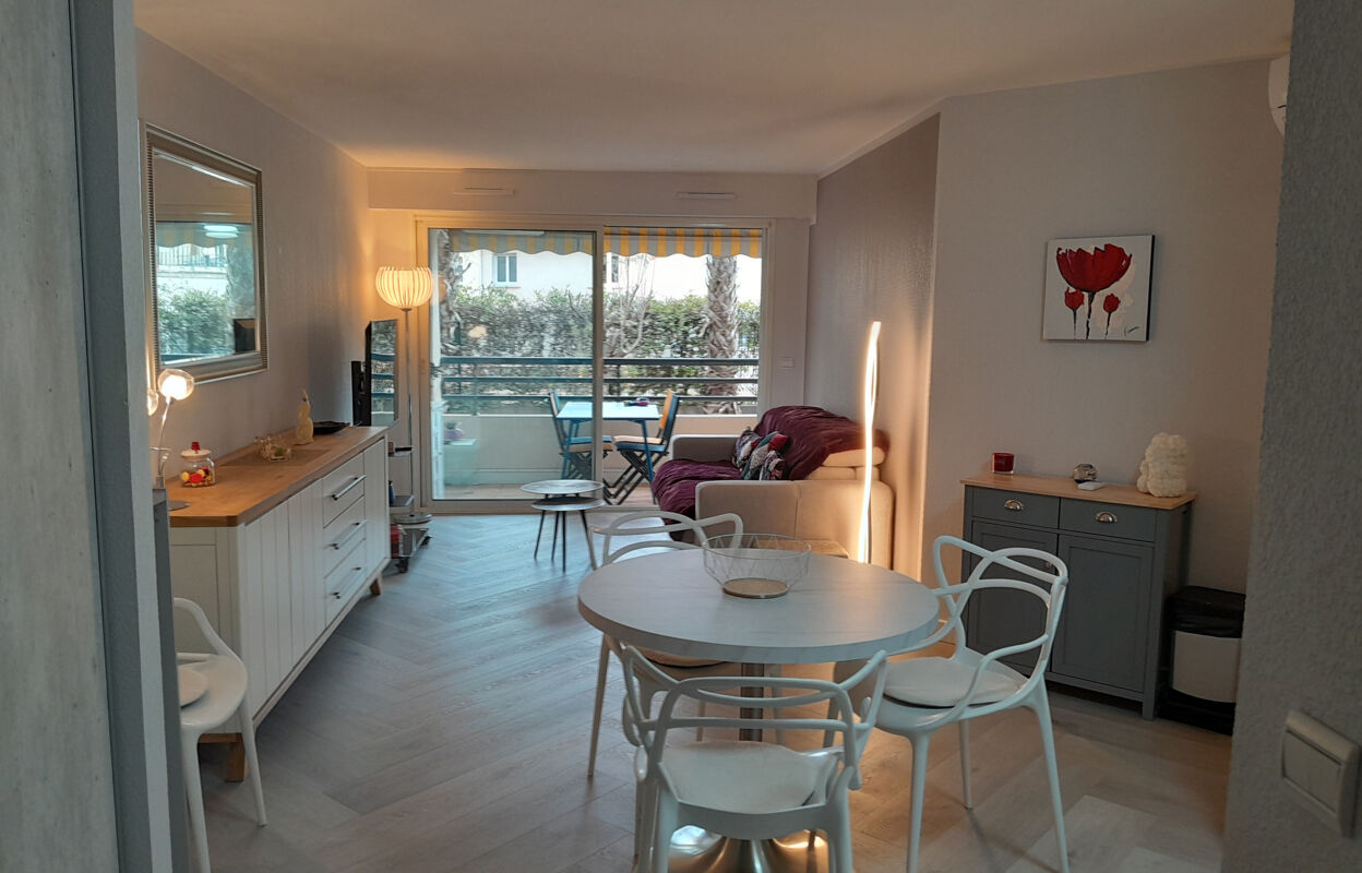 appartement 2 pièces 46 m2 à vendre à Saint-Raphaël (83530)