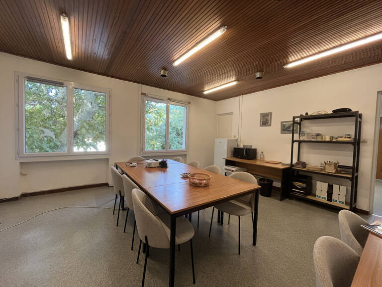 Très beaux bureaux à louer - Aubagne proche centre ville — photo 1