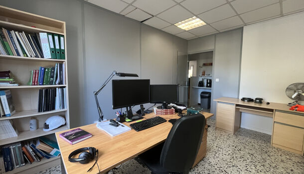 Bureau 3 pièces  à louer Aubagne 13400