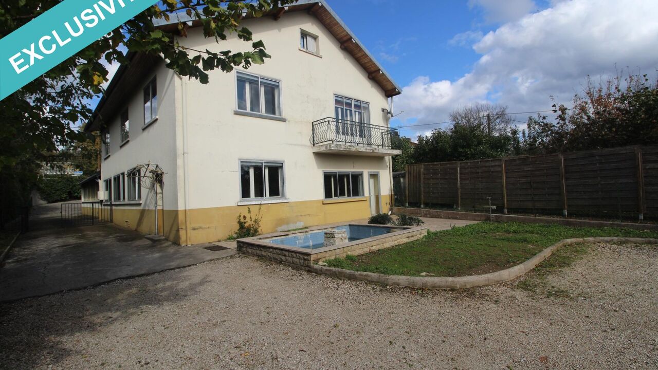 maison 12 pièces 240 m2 à vendre à Pouilley-les-Vignes (25115)