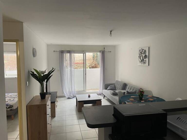 F2 meublé de 42 m2 avec espace extérieur — photo 1
