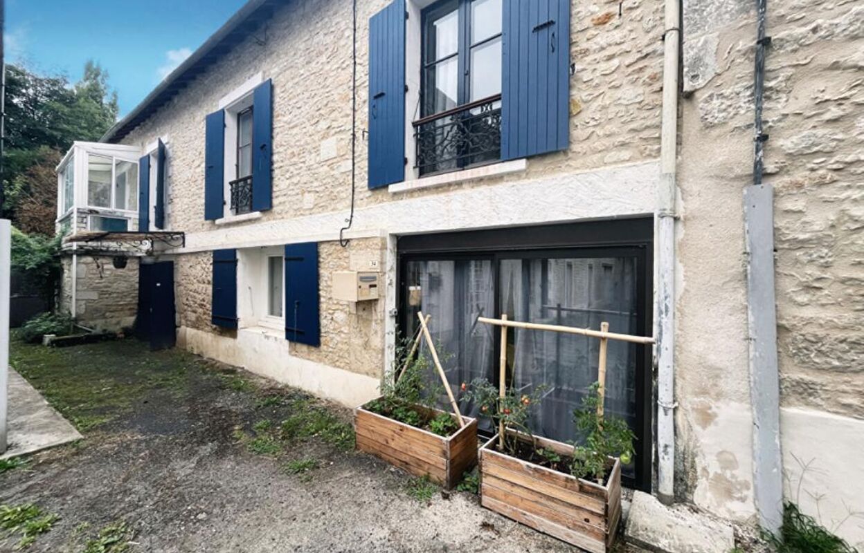 maison 5 pièces 135 m2 à vendre à Cubjac-Auvézère-Val d'Ans (24640)