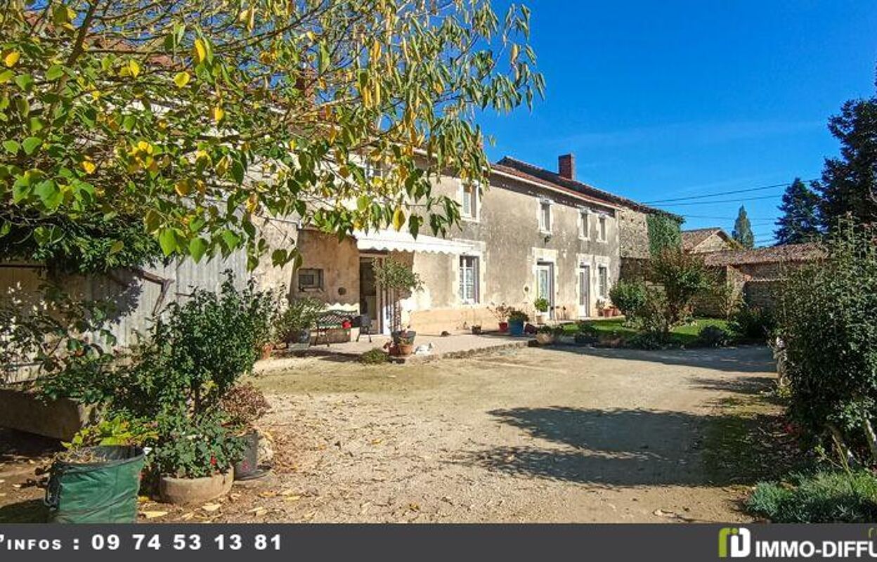 maison 7 pièces 241 m2 à vendre à Sauzé-Vaussais (79190)