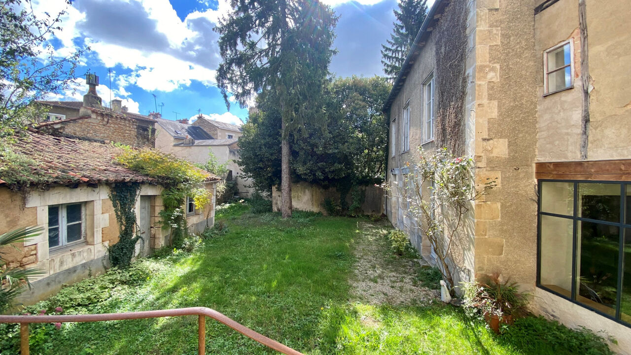 maison 10 pièces 314 m2 à vendre à Poitiers (86000)