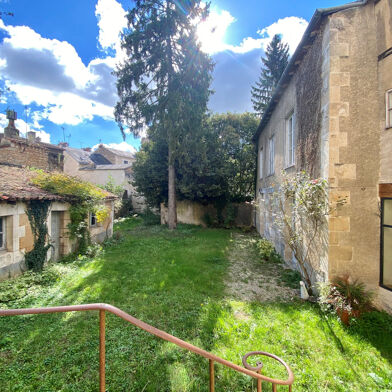 Maison 10 pièces 734280 €