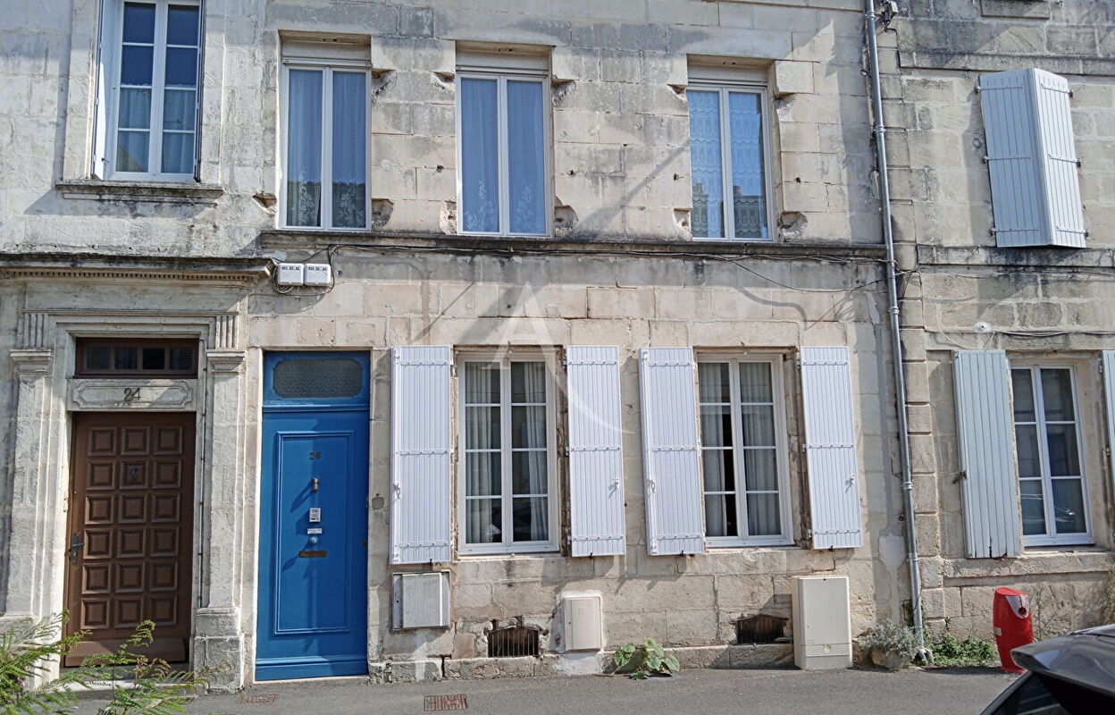 maison 6 pièces 158 m2 à vendre à Rochefort (17300)