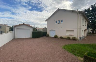 maison 5 pièces 132 m2 à vendre à Sainte-Ouenne (79220)