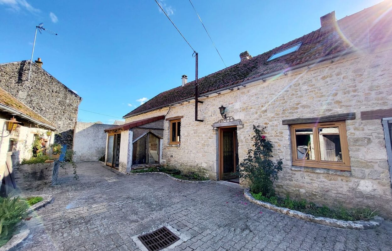 maison 6 pièces 148 m2 à vendre à Sermaises (45300)