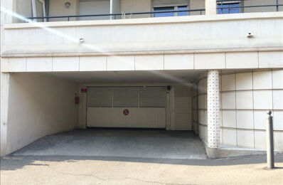 location garage 150 € CC /mois à proximité de Marseille 8 (13008)