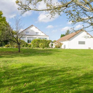 Maison 8 pièces 369250 €