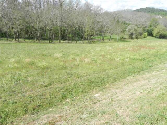 Terrain 4360 m² à Gourdon — photo du bien