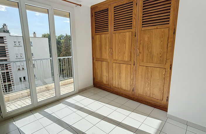 -  Agriculture -  Appartement 3 pièces de 68m2 en dernier ét — photo 3