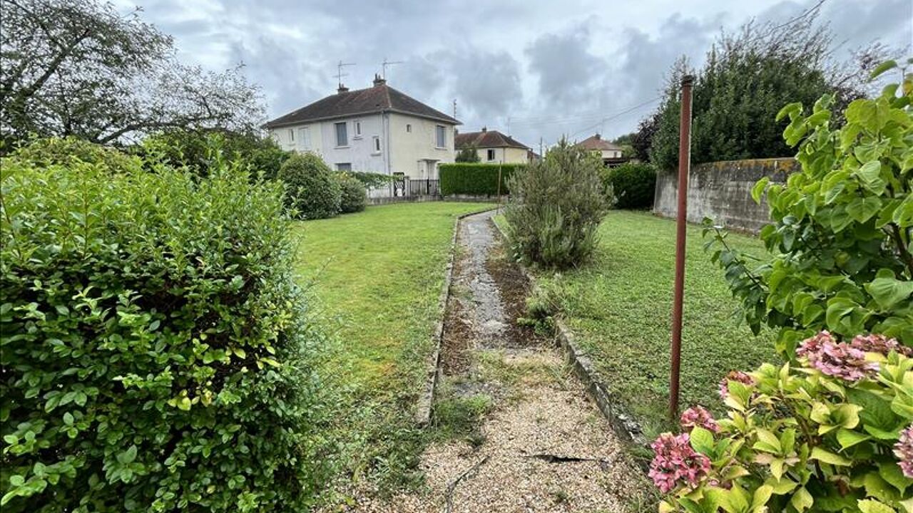 maison 4 pièces 77 m2 à vendre à Vierzon (18100)