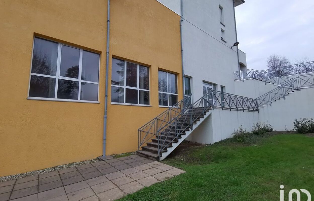 divers  pièces 405 m2 à vendre à Belley (01300)